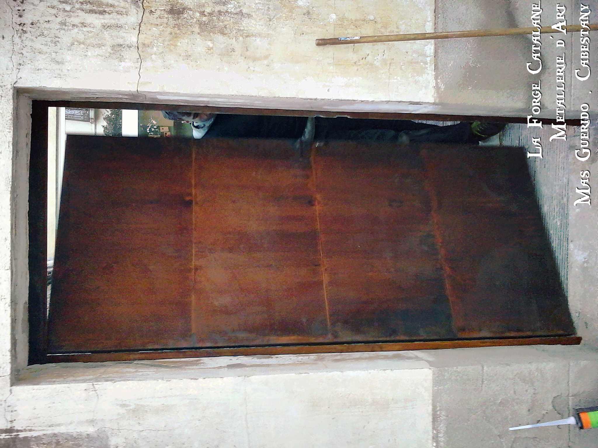 porte 4 lames corten horizontales forge catalane.jpg